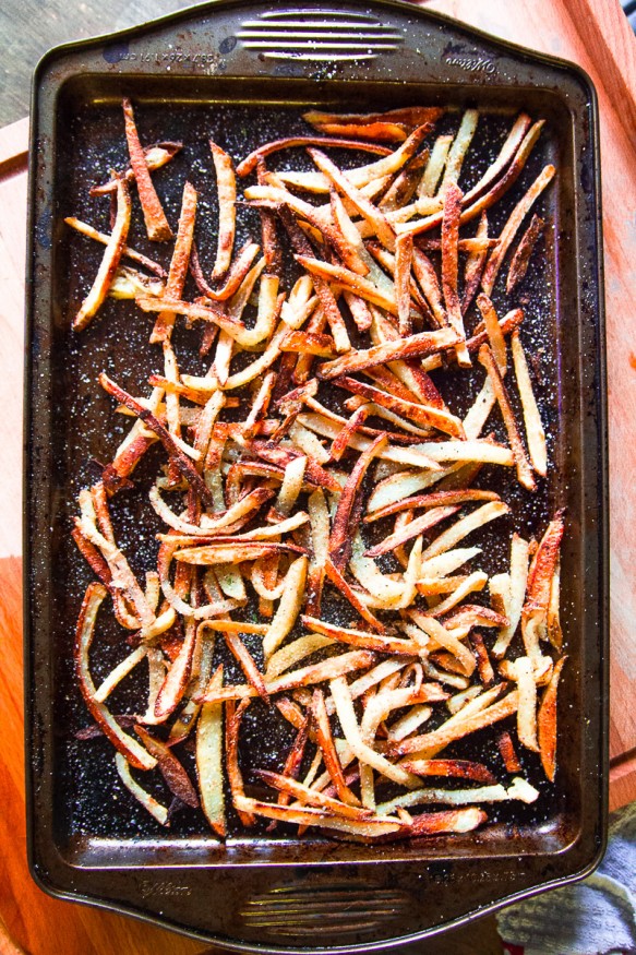 Crispy Oven-Baked Fries With Spicy Garlic Seasoning