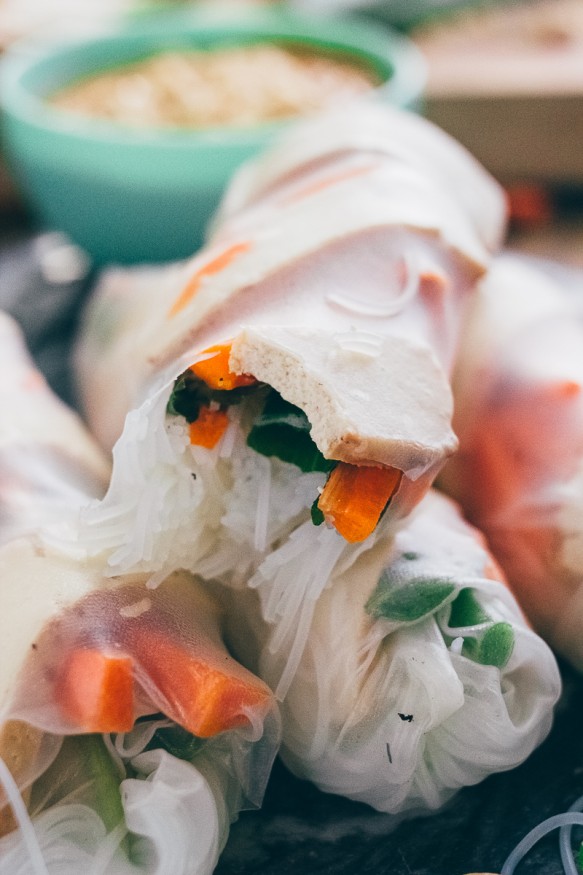 Sesame Ginger Tofu Spring Rolls With Sriracha Peanut Sauce