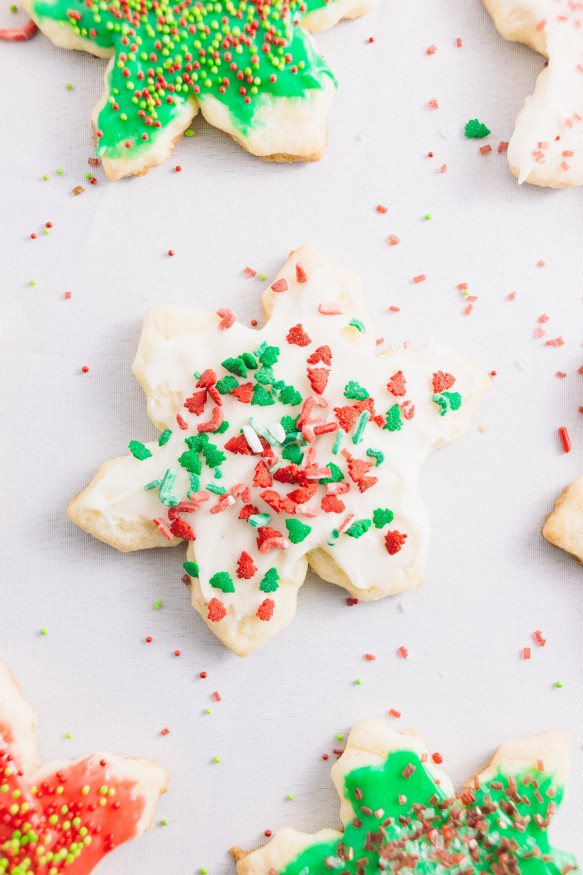 Lemon-Cream-Cheese-Frosting-Cutout-Cookies-22