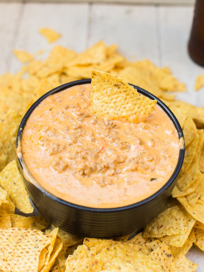 Cheesy Taco Beer Dip with a Taco Seasoning Recipe from scratch!