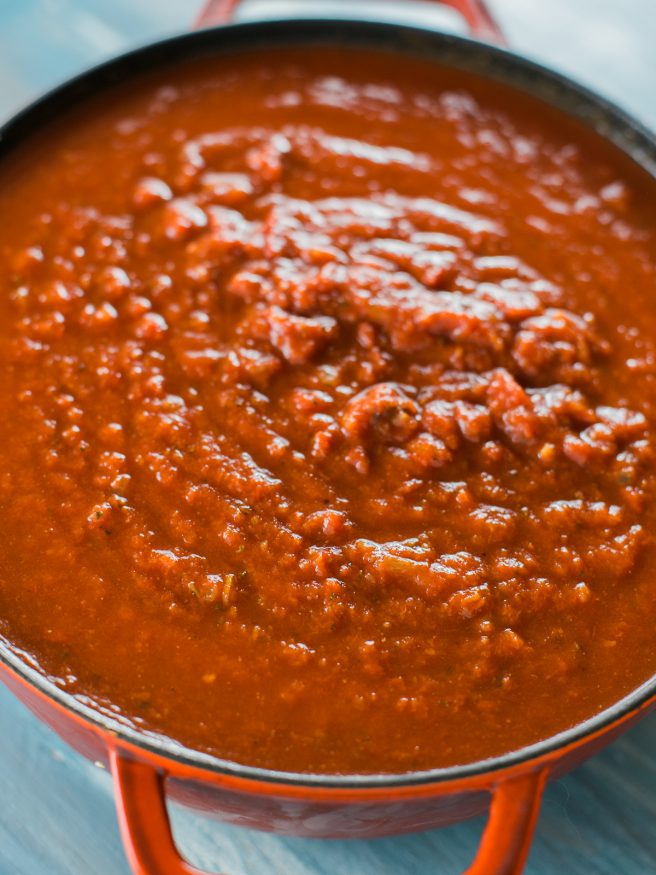 Slow cooked spaghetti sauce over 6 hours. Using garlic, basil, oregano and other spices, cooked low and slow for the perfect Sunday spaghetti sauce!