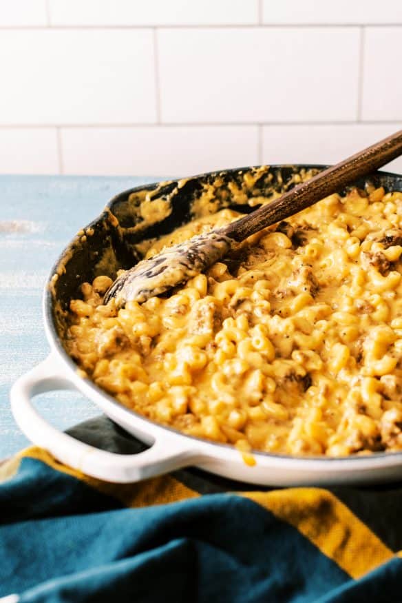 One Pan Cheeseburger Mac and Cheese is SO MUCH better than the boxed version. Easy clean up, and easy to make and best of all - Made with leftovers!